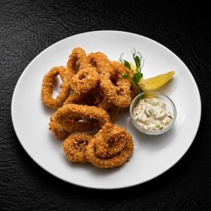 КОЛЬЦА КАЛЬМАРА С СОУСОМ ТАР-ТАР