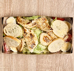 ЦЕЗАР З КУРКОЮ
